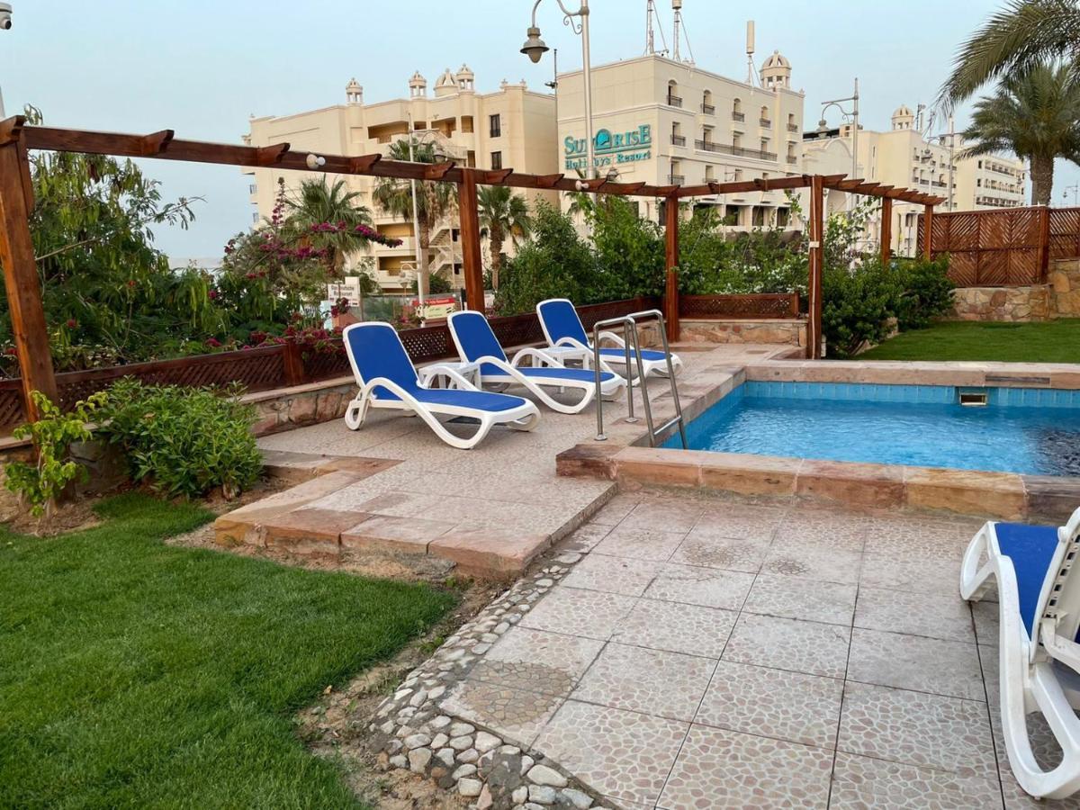 Serafy City Center Hostel And Pool For Foreigners Adults Only Gurdaka Kültér fotó