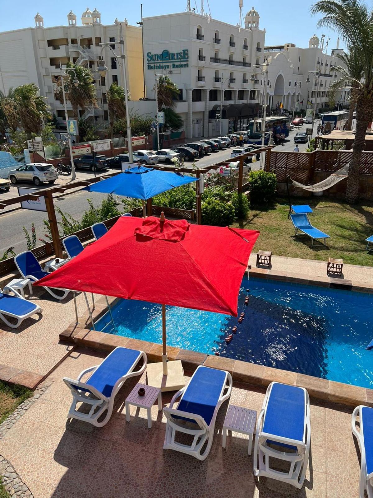 Serafy City Center Hostel And Pool For Foreigners Adults Only Gurdaka Kültér fotó